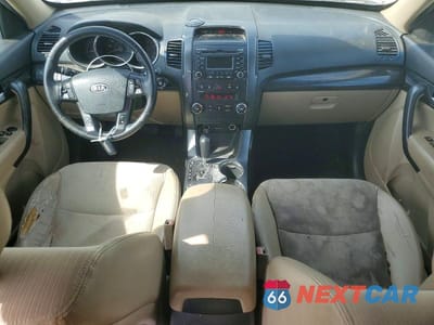 Zdjęcie 8 z 13 samochodu: 2011 KIA SORENTO EX VIN:5XYKU4A24BG088665 - miniatura