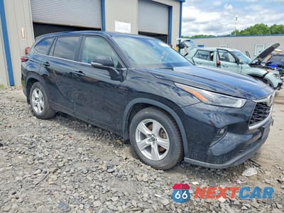 Czwarte zdjęcie samochodu z boku: 2023 TOYOTA HIGHLANDER LE VIN:5TDKDRBH0PS003055 - miniatura