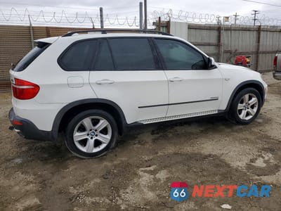 Trzecie zdjęcie samochodu z tyłu: 2009 BMW X5 VIN:5UXFF03589LJ98238 - miniatura