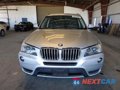 Piąte zdjęcie samochodu w środku: 2011 BMW X3 XDRIVE35I VIN:5UXWX7C57BLT78628 - miniatura