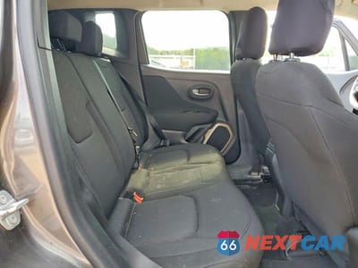 Zdjęcie 11 z 13 samochodu: 2017 JEEP RENEGADE SPORT VIN:ZACCJBAB6HPE67659 - miniatura
