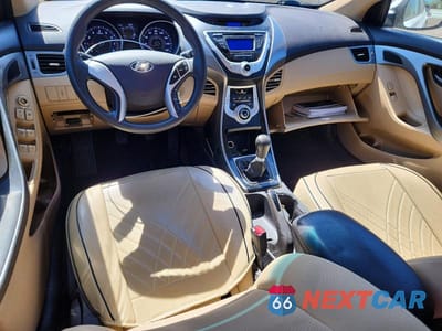 Zdjęcie 8 z 12 samochodu: 2012 HYUNDAI ELANTRA GLS VIN:5NPDH4AE6CH116158 - miniatura