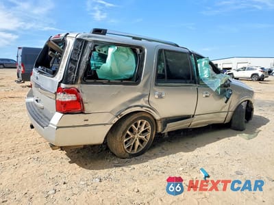 Trzecie zdjęcie samochodu z tyłu: 2015 FORD EXPEDITION LIMITED VIN:1FMJU2AT9FEF31413 - miniatura