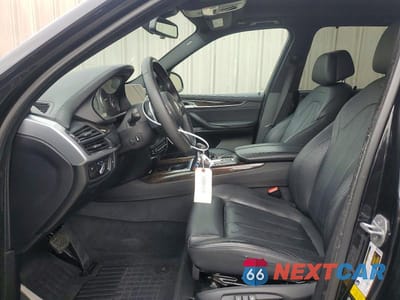 Zdjęcie 7 z 13 samochodu: 2016 BMW X5 XDRIVE50I VIN:5UXKR6C52G0J79661 - miniatura