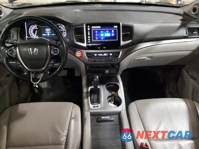 Zdjęcie 8 z 12 samochodu: 2017 HONDA RIDGELINE RTL VIN:5FPYK3F67HB011690 - miniatura