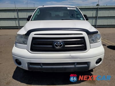 Piąte zdjęcie samochodu w środku: 2012 TOYOTA TUNDRA CREWMAX SR5 VIN:5TFDY5F19CX231093 - miniatura