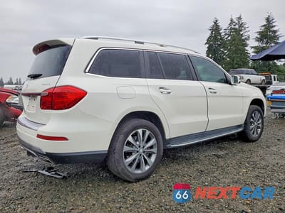 Trzecie zdjęcie samochodu z tyłu: 2014 MERCEDES-BENZ GL 450 4MATIC VIN:4JGDF7CE8EA324634 - miniatura