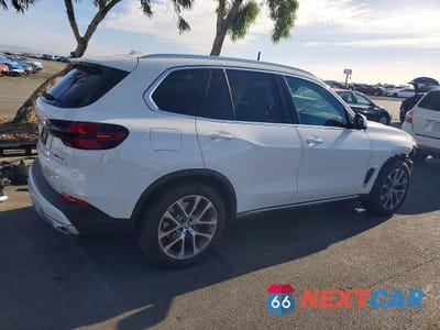 Trzecie zdjęcie samochodu z tyłu: 2025 BMW X5 XDRIVE40I VIN:5UX23EU07S9Y56982 - miniatura