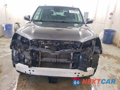 Piąte zdjęcie samochodu w środku: 2021 TOYOTA 4RUNNER LIMITED VIN:JTEKU5JR4M5873763 - miniatura