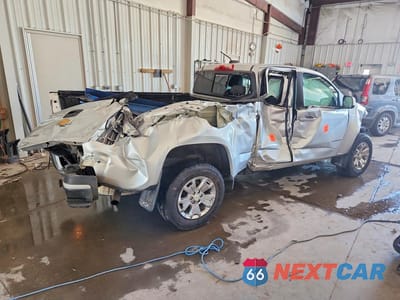 Trzecie zdjęcie samochodu z tyłu: 2016 CHEVROLET COLORADO LT VIN:1GCHTCE31G1257168 - miniatura