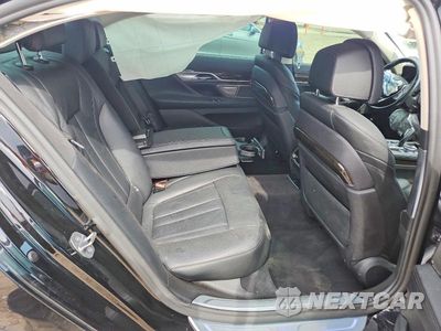 Zdjęcie 10 z 12 samochodu: 2020 BMW 740 I VIN:WBA7T2C0XLGL17631 - miniatura