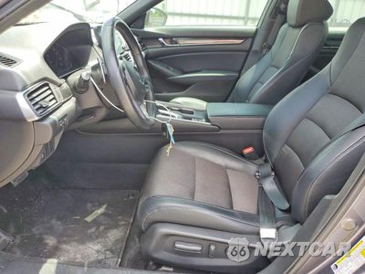 Zdjęcie 7 z 12 samochodu: 2018 HONDA ACCORD SPORT VIN:1HGCV1F30JA162908 - miniatura