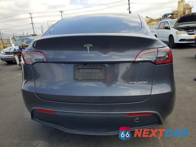 Zdjęcie 6 z 14 samochodu: 2022 TESLA MODEL Y VIN:7SAYGDEE7NF369878 - miniatura