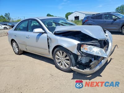 Czwarte zdjęcie samochodu z boku: 2009 HYUNDAI SONATA LIMITED VIN:5NPEU46C79H411351 - miniatura