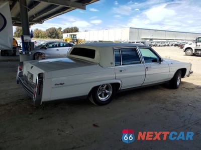 Trzecie zdjęcie samochodu z tyłu: 1984 CADILLAC FLEETWOOD BROUGHAM VIN:1G6AW6988E9064193 - miniatura