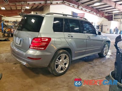 Trzecie zdjęcie samochodu z tyłu: 2015 MERCEDES-BENZ GLK 350 4MATIC VIN:WDCGG8JB5FG430139 - miniatura