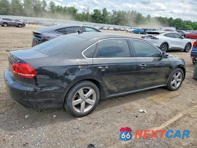 Trzecie zdjęcie samochodu z tyłu: 2013 VOLKSWAGEN PASSAT SE VIN:1VWBP7A34DC057986 - miniatura