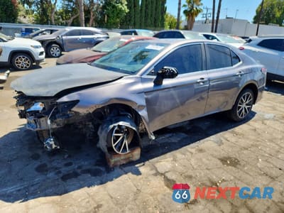 2021 TOYOTA CAMRY SE 4T1G11AK7MU536472 - główne zdjęcie licytacji z USA - miniatura