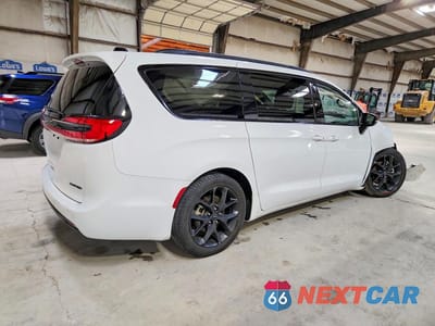 Trzecie zdjęcie samochodu z tyłu: 2025 CHRYSLER PACIFICA LIMITED VIN:2C4RC1GG9SR552564 - miniatura