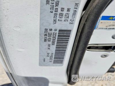 Zdjęcie 12 z 12 samochodu: 2019 CHRYSLER 300 S VIN:2C3CCABT0KH580340 - miniatura