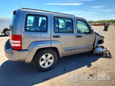 Trzecie zdjęcie samochodu z tyłu: 2012 JEEP LIBERTY SPORT VIN:1C4PJMAKXCW141145 - miniatura