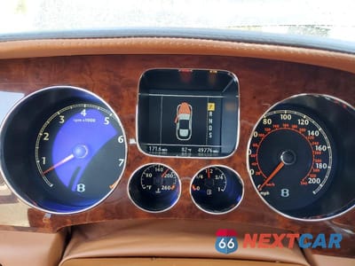Zdjęcie 9 z 12 samochodu: 2006 BENTLEY CONTINENTAL FLYING SPUR VIN:SCBBR53W46C032763 - miniatura