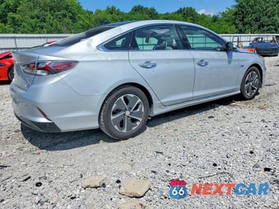Trzecie zdjęcie samochodu z tyłu: 2018 HYUNDAI SONATA HYBRID LIMITED VIN:KMHE34L33JA087037 - miniatura