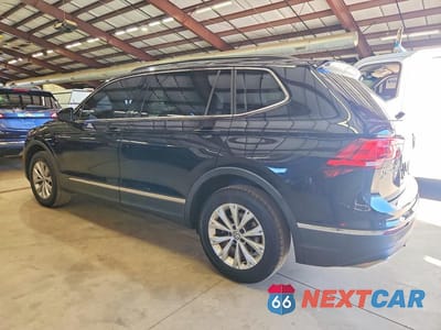 Drugie zdjęcie samochodu z przodu: 2018 VOLKSWAGEN TIGUAN SE VIN:3VV2B7AX8JM084771 - miniatura