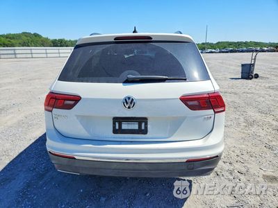Zdjęcie 6 z 13 samochodu: 2018 VOLKSWAGEN TIGUAN SE VIN:3VV3B7AX9JM090888 - miniatura