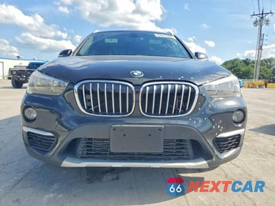 Piąte zdjęcie samochodu w środku: 2018 BMW X1 SDRIVE28I VIN:WBXHU7C32J5H41735 - miniatura