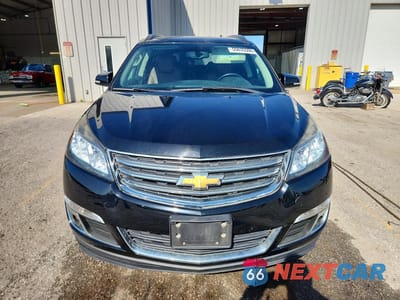 Piąte zdjęcie samochodu w środku: 2017 CHEVROLET TRAVERSE LT VIN:1GNKRHKD6HJ337685 - miniatura