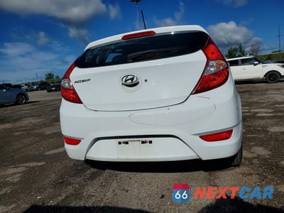 Zdjęcie 6 z 12 samochodu: 2017 HYUNDAI ACCENT SE VIN:KMHCT5AEXHU336427 - miniatura