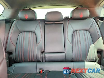 Zdjęcie 10 z 13 samochodu: 2017 MASERATI LEVANTE S LUXURY VIN:ZN661YUL1HX241268 - miniatura