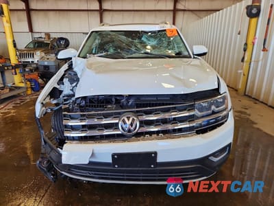Piąte zdjęcie samochodu w środku: 2018 VOLKSWAGEN ATLAS SEL VIN:1V2MR2CA1JC581126 - miniatura