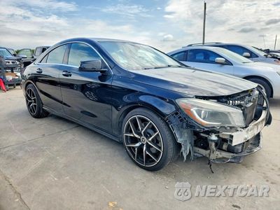 Czwarte zdjęcie samochodu z boku: 2015 MERCEDES-BENZ CLA 250 VIN:WDDSJ4EB4FN171097 - miniatura
