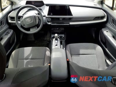Zdjęcie 8 z 12 samochodu: 2025 TOYOTA PRIUS LE VIN:JTDACAAU4S3050369 - miniatura