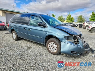 Czwarte zdjęcie samochodu z boku: 2005 CHRYSLER TOWN & COUNTRY LX VIN:2C4GP44R95R255799 - miniatura