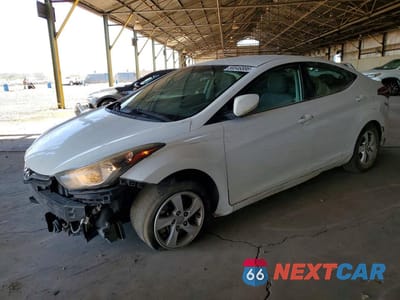 2015 HYUNDAI ELANTRA SE 5NPDH4AEXFH570109 - główne zdjęcie licytacji z USA - miniatura