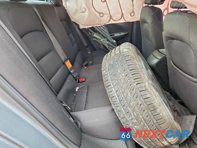 Zdjęcie 10 z 12 samochodu: 2023 CHEVROLET MALIBU LS VIN:1G1ZC5ST7PF152957 - miniatura
