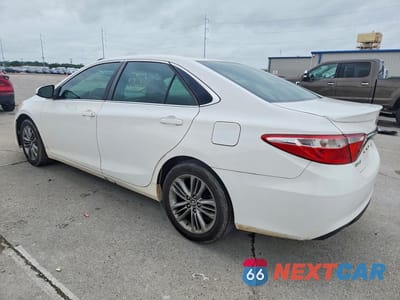 Drugie zdjęcie samochodu z przodu: 2015 TOYOTA CAMRY SE VIN:4T1BF1FK2FU064219 - miniatura