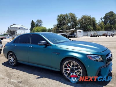 Czwarte zdjęcie samochodu z boku: 2020 MERCEDES-BENZ E 63 AMG-S 4MATIC VIN:WDDZF8KB9LA703250 - miniatura