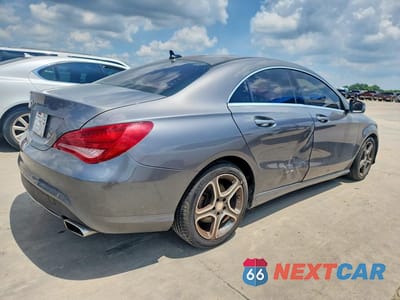 Trzecie zdjęcie samochodu z tyłu: 2014 MERCEDES-BENZ CLA 250 VIN:WDDSJ4EB0EN144736 - miniatura