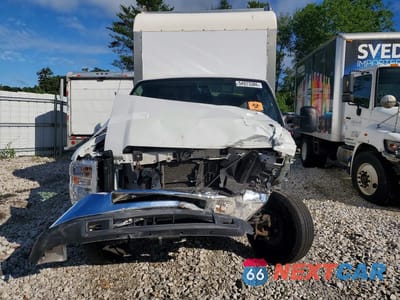 Piąte zdjęcie samochodu w środku: 2019 FORD ECONOLINE E350 SUPER DUTY CUTAWAY VAN VIN:1FDWE3F69KDC63054 - miniatura