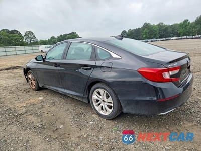 Drugie zdjęcie samochodu z przodu: 2018 HONDA ACCORD LX VIN:1HGCV1F19JA088841 - miniatura