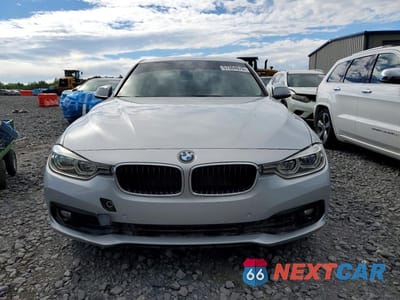 Piąte zdjęcie samochodu w środku: 2018 BMW 320 XI VIN:WBA8A3C53JA489382 - miniatura
