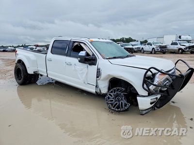 Czwarte zdjęcie samochodu z boku: 2021 FORD F350 SUPER DUTY VIN:1FT8W3DT4MED73932 - miniatura