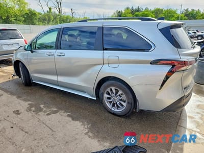 Drugie zdjęcie samochodu z przodu: 2024 TOYOTA SIENNA XLE 7-PASSENGER VIN:5TDYSKFC0RS118697 - miniatura