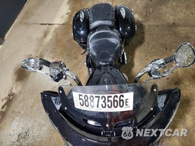 Piąte zdjęcie samochodu w środku: 2017 INDIAN CHIEFTAIN VIN:56KTCAAA3H3356187 - miniatura