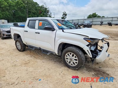 Czwarte zdjęcie samochodu z boku: 2026 TOYOTA TACOMA SR VIN:3TYKD5HN7TT045999 - miniatura