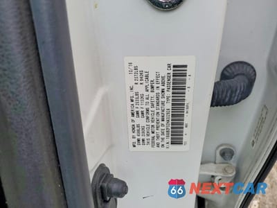 Zdjęcie 12 z 12 samochodu: 2017 ACURA TLX TECH VIN:19UUB2F52HA002608 - miniatura